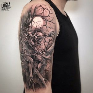 tatuaje_brazo_monstruo_pablo_munilla_logiabarcelona 